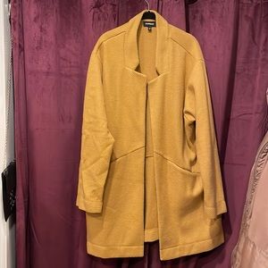 EXPRESS COAT worn twice very soft and warm size Xl